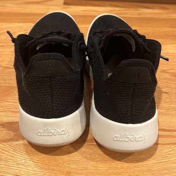 AllBirds Tree Runner women’s 8 - Picture 2 of 4